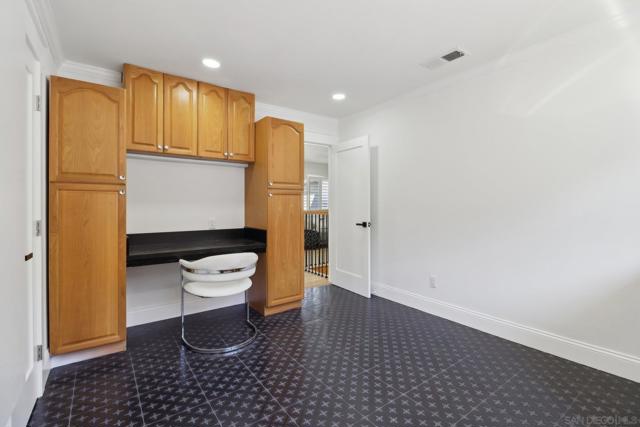 4367 Summit Dr, La Mesa CA: https://media.crmls.org/mediaz/b436e12e-3b87-45aa-a46b-9596ad2a771b.jpg