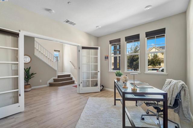 Image 4 of 48 For 33964 Horseshoe Loop