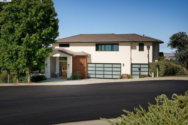 1615 Vinehill Court, Fremont CA: https://media.crmls.org/mediaz/b43939fc-e267-4243-a708-06e1943d2cd1.jpg