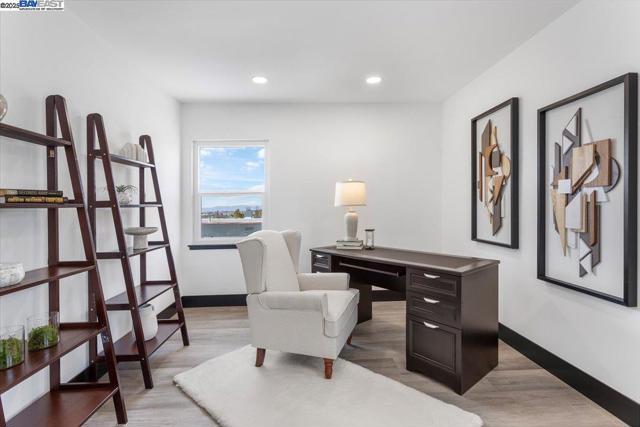Image 19 of 49 For 5301 Brann St