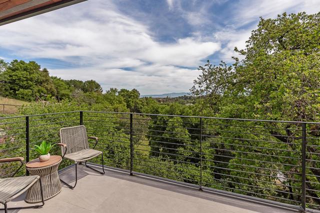 26896 Alejandro Drive, Los Altos Hills CA: https://media.crmls.org/mediaz/b43b4c70-78d2-4817-86c8-4bbca77becbf.jpg