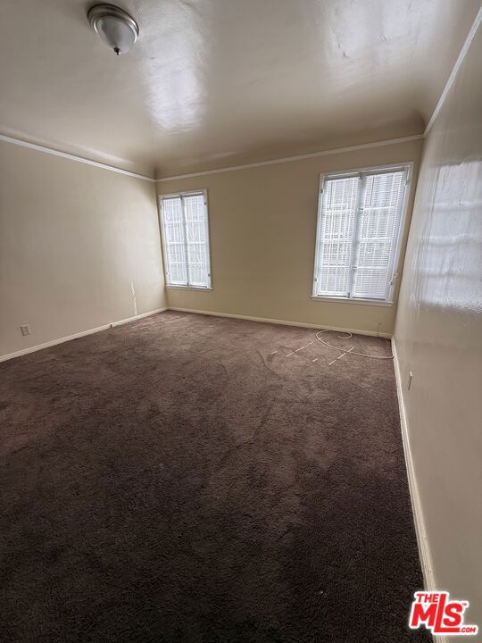 4196 5th Avenue, Los Angeles CA: https://media.crmls.org/mediaz/b43b64ac-c37f-47db-aaa7-f08e5d7be700.jpg
