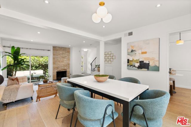 28 Village, Santa Monica CA: https://media.crmls.org/mediaz/b43c15ac-5d60-4fd2-9c5e-92b69bf8c1c4.jpg