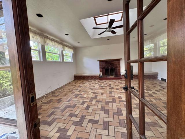 Detail Gallery Image 9 of 19 For 1020 Archer St, San Diego,  CA 92109 - 3 Beds | 2 Baths