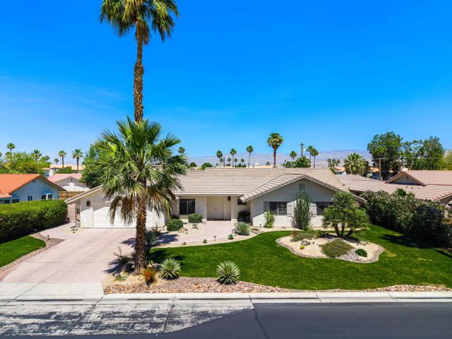 Image 2 of 47 For 78820 Runaway Bay Drive