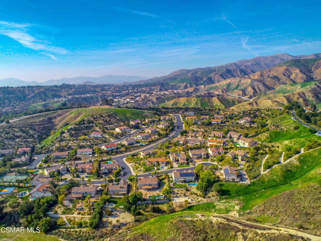 17900 Bull Canyon Road, Granada Hills CA: https://media.crmls.org/mediaz/b43ed00f-3e15-40d3-8174-ebcd7cc49e22.jpg