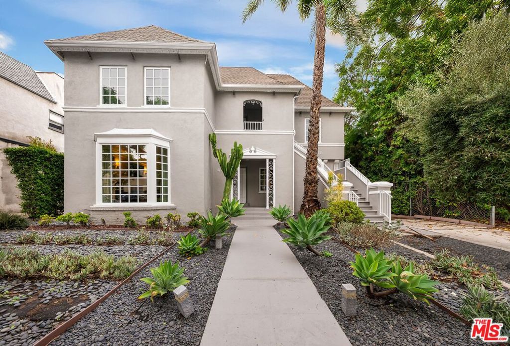 434 N Genesee Avenue