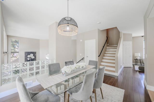 Image 11 of 29 For 440 Navaro Pl  115