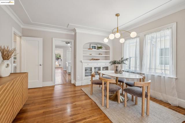 803 Evelyn Ave, Albany CA: https://media.crmls.org/mediaz/b4417f7e-6a36-47a0-8c76-ba731748a11b.jpg