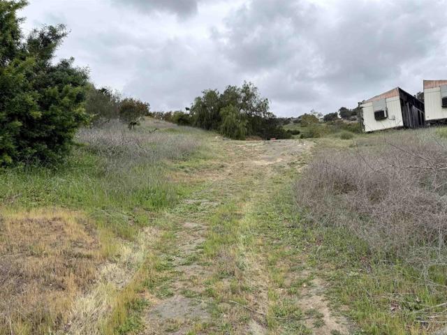 0 Alex Road, Fallbrook CA: https://media.crmls.org/mediaz/b441a07e-92d0-4dc5-9639-d7a035db1d6f.jpg
