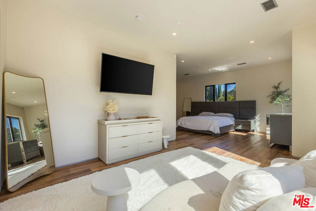 MLS #26839557 image #11