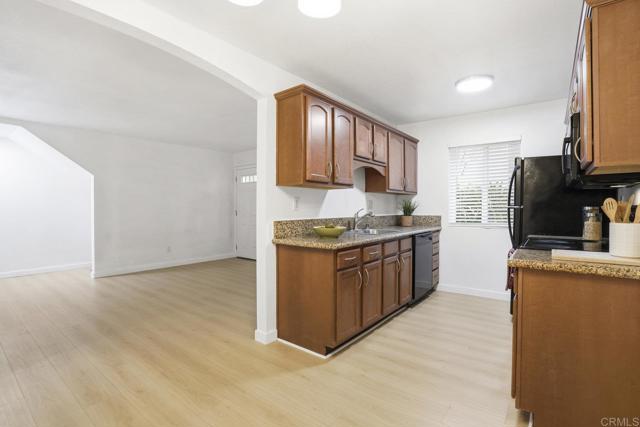 Detail Gallery Image 7 of 27 For 4455 Home Ave #3,  San Diego,  CA 92105 - 2 Beds | 1/1 Baths