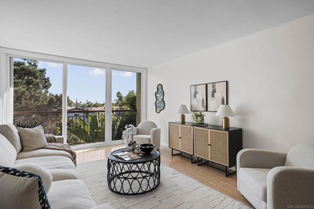 2266 Grand Ave, San Diego CA: https://media.crmls.org/mediaz/b442644b-aa5a-4024-9d38-600bbca006ab.jpg