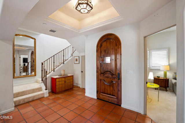 212 S Montgomery Street, Ojai CA: https://media.crmls.org/mediaz/b442d3e7-edf9-432e-b718-1e9cd29586af.jpg