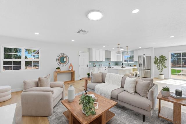2118 Toca Ln, Ramona CA: https://media.crmls.org/mediaz/b44358b9-ad28-46f9-9e81-1c2326e3da06.jpg