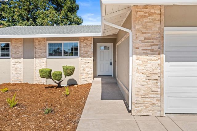 4754 Zinnia Ct., Livermore CA: https://media.crmls.org/mediaz/b4442b34-be5b-404f-9d8a-9a793b518060.jpg