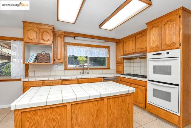 232 Boulder Drive, Antioch CA: https://media.crmls.org/mediaz/b444630d-b92e-4fbb-adec-511688ee6ba9.jpg