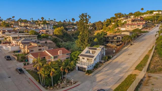 3526 TICONDEROGA Street, San Diego CA: https://media.crmls.org/mediaz/b444bceb-4866-4dd2-a839-dcffb88a5f7c.jpg
