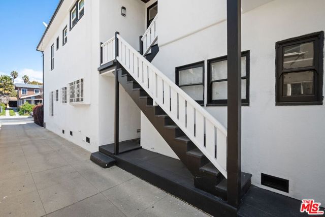 4526 St Elmo Drive, Los Angeles, California 90019, ,Multi-Family,For Sale,St Elmo,24426321