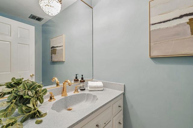 937 Parrott Drive, Hillsborough CA: https://media.crmls.org/mediaz/b4451ff1-926e-4d87-8333-c0157c46cd7c.jpg