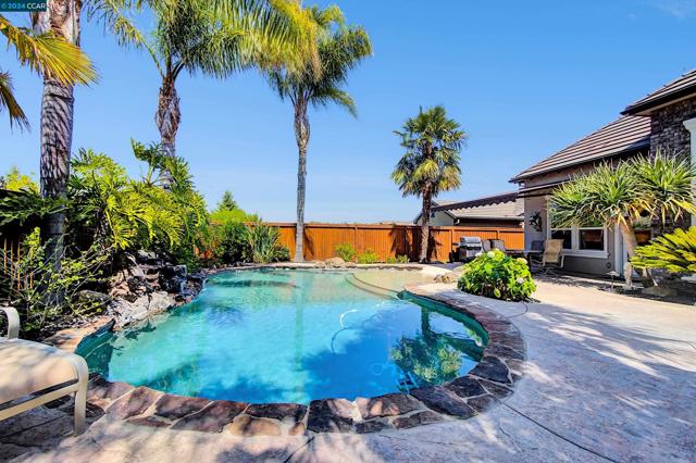 Image 32 of 52 For 1714 St Emilion Ln