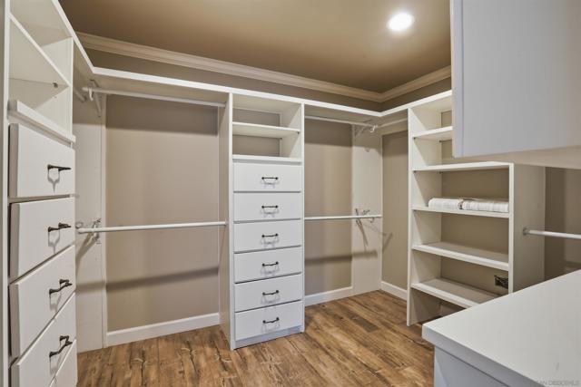 109 Scenic Dr, El Cajon CA: https://media.crmls.org/mediaz/b4470f1e-147b-46dd-ad0c-a39e3de71a4b.jpg