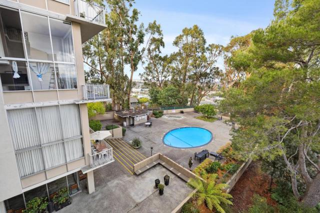 300 Davey Glen Road, Belmont CA: https://media.crmls.org/mediaz/b4480830-d1db-499a-8108-befee6f0ed50.jpg