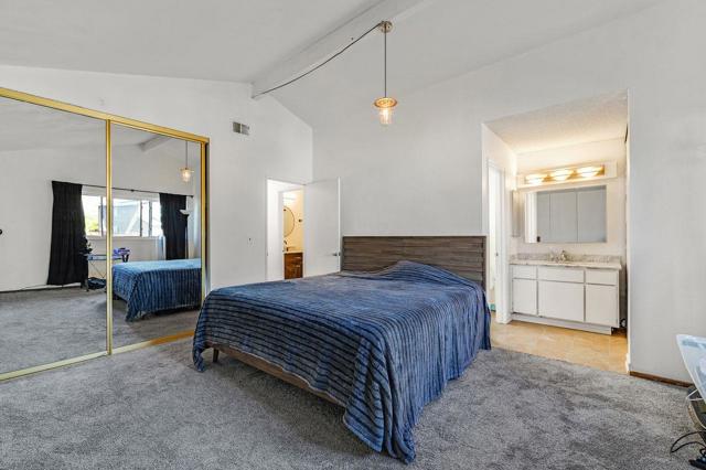 464 Archglen Way, San Jose CA: https://media.crmls.org/mediaz/b448085c-6ac5-4bf2-8cef-baebcc58569f.jpg