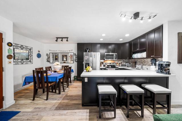 Detail Gallery Image 10 of 36 For 500 Telegraph Canyon Rd #H,  Chula Vista,  CA 91910 - 3 Beds | 2 Baths