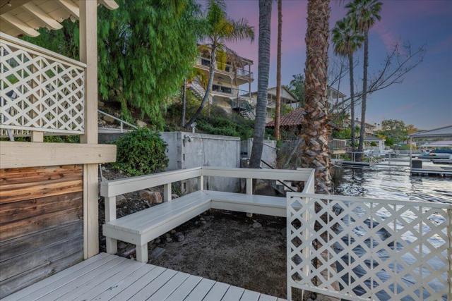 29795 Eagle Point Drive, Canyon Lake CA: https://media.crmls.org/mediaz/b4489527-8e1f-4f52-9386-43c1792de0b4.jpg