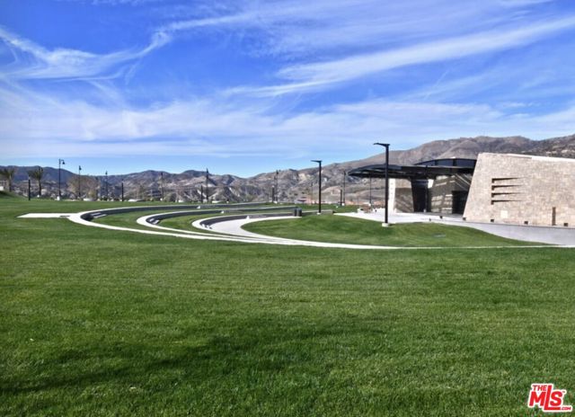 20115 W Galway Lane, Porter Ranch CA: https://media.crmls.org/mediaz/b448b0dd-2a61-47ab-844b-e4efb1818061.jpg