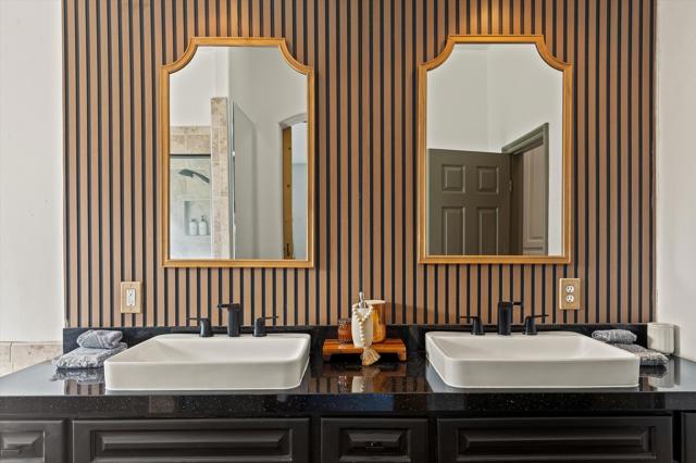 60377 Pueblo Trail, Joshua Tree CA: https://media.crmls.org/mediaz/b449246b-88da-410f-999d-e6b23e20fff9.jpg