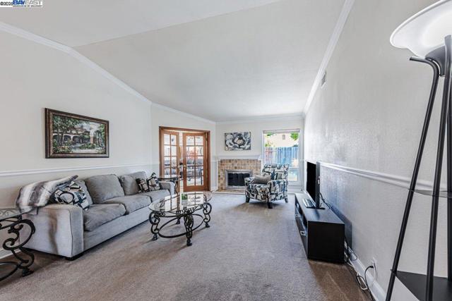 4318 Ellen Way, Union City CA: https://media.crmls.org/mediaz/b4498954-8fb2-4e25-942e-f1d73ed79ea5.jpg