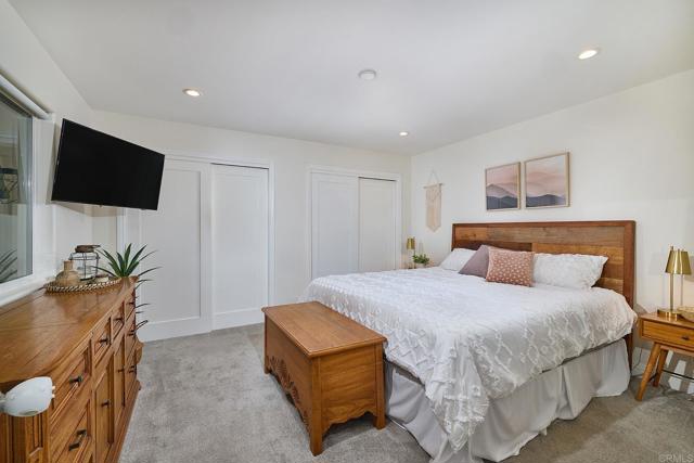 2615 Ginger Way, Escondido CA: https://media.crmls.org/mediaz/b449d2cc-99de-44d6-ad8c-56174945c20a.jpg