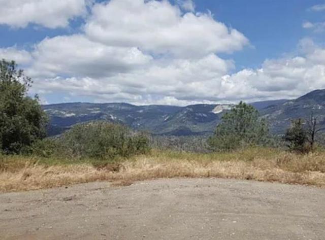 29170 TERESA SPRING Road, Tollhouse CA: https://media.crmls.org/mediaz/b44a351a-780b-4e32-9a97-53faad08670e.jpg