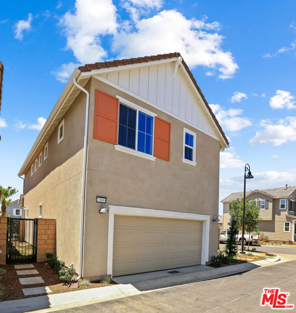 13889 Bell Way, Fontana CA: https://media.crmls.org/mediaz/b44a8dc0-4a64-47aa-8a71-f9af6b53f5f0.jpg