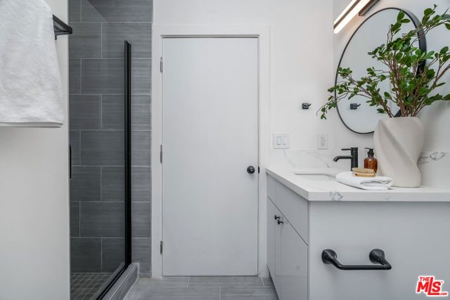 5832 David Avenue, Culver City CA: https://media.crmls.org/mediaz/b44abb0b-413c-468b-b28c-43832a19d311.jpg