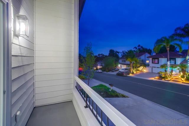10415 Mesa Madera Dr, San Diego CA: https://media.crmls.org/mediaz/b44ae99c-fc3a-435c-85a2-93fec045516b.jpg