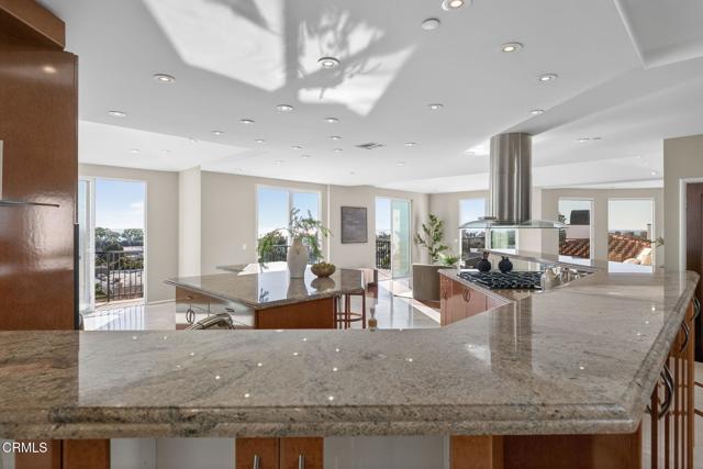 Detail Gallery Image 14 of 43 For 436 Poli St #501,  Ventura,  CA 93001 - 2 Beds | 2/1 Baths