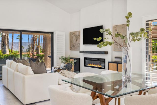 48641 Palo Verde Court, Palm Desert CA: https://media.crmls.org/mediaz/b44c07df-929b-4847-863a-571b6bcdc582.jpg