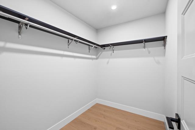 Image 35 of 57 For 10594 Rookwood Drive