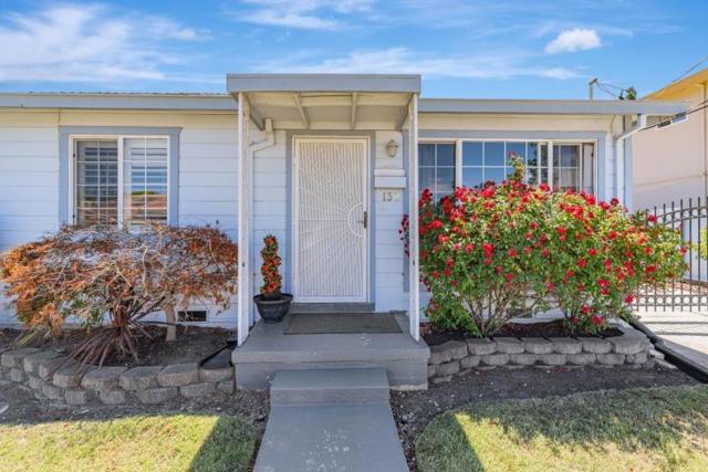 130 Cypress Street, Redwood City CA: https://media.crmls.org/mediaz/b44c9e69-8072-40c0-8b61-bb0c9f188cf3.jpg