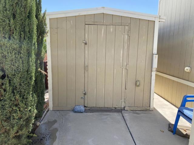 17777 Langlois Road, Desert Hot Springs CA: https://media.crmls.org/mediaz/b44db5b1-1231-4271-a9c5-651b3f6a1353.jpg
