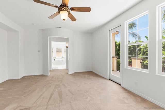 616 Marlin Ln, Carlsbad CA: https://media.crmls.org/mediaz/b44e069a-2328-4602-9dd5-075dff584567.jpg