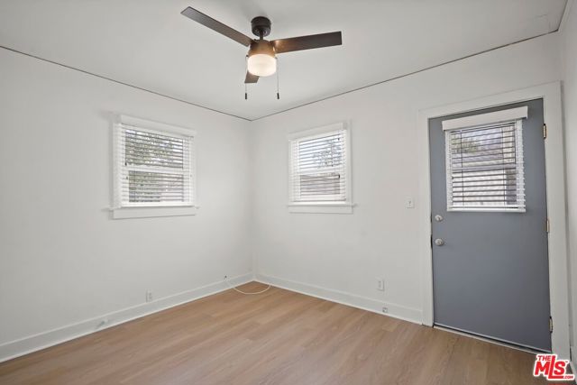 1563 E Elizabeth Street, Pasadena CA: https://media.crmls.org/mediaz/b44f2f31-fb8f-4a5b-8f60-d3e6fcbbbce5.jpg