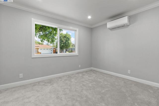 40167 Barbara St, Fremont CA: https://media.crmls.org/mediaz/b44f8a3a-214d-4548-b14d-cbd356f718d2.jpg