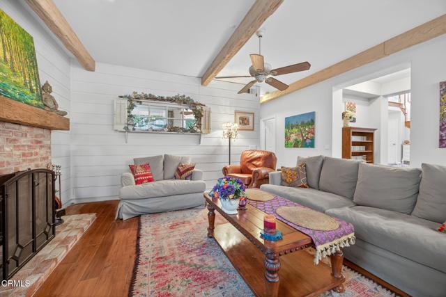2314 Arcadian Shores Trail, Oxnard CA: https://media.crmls.org/mediaz/b44ffd25-14b8-44e5-9f99-476019f4b2c4.jpg