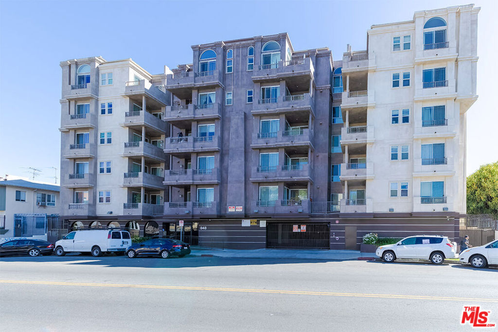 848 Irolo Street #308