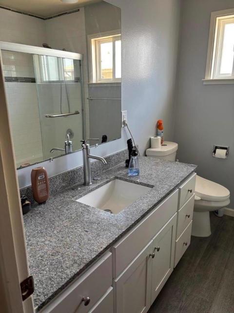 3203 Myles Court, San Jose CA: https://media.crmls.org/mediaz/b453d9ef-77d6-4937-a512-f91e2365f5af.jpg