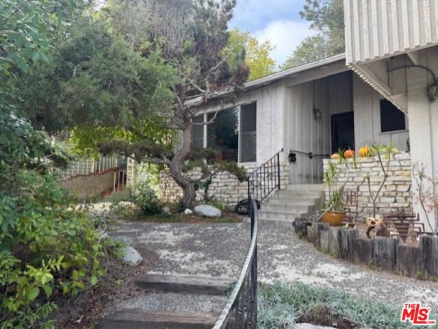 1411 Sunset Avenue photo 6